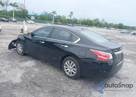 2015 Nissan Altima 2.5/2.5 S/2.5 Sl/2.5 Sv из США, поврежденный, VIN 1N4AL3AP3FC233151